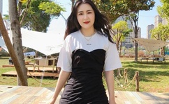 过来让我亲亲你那里